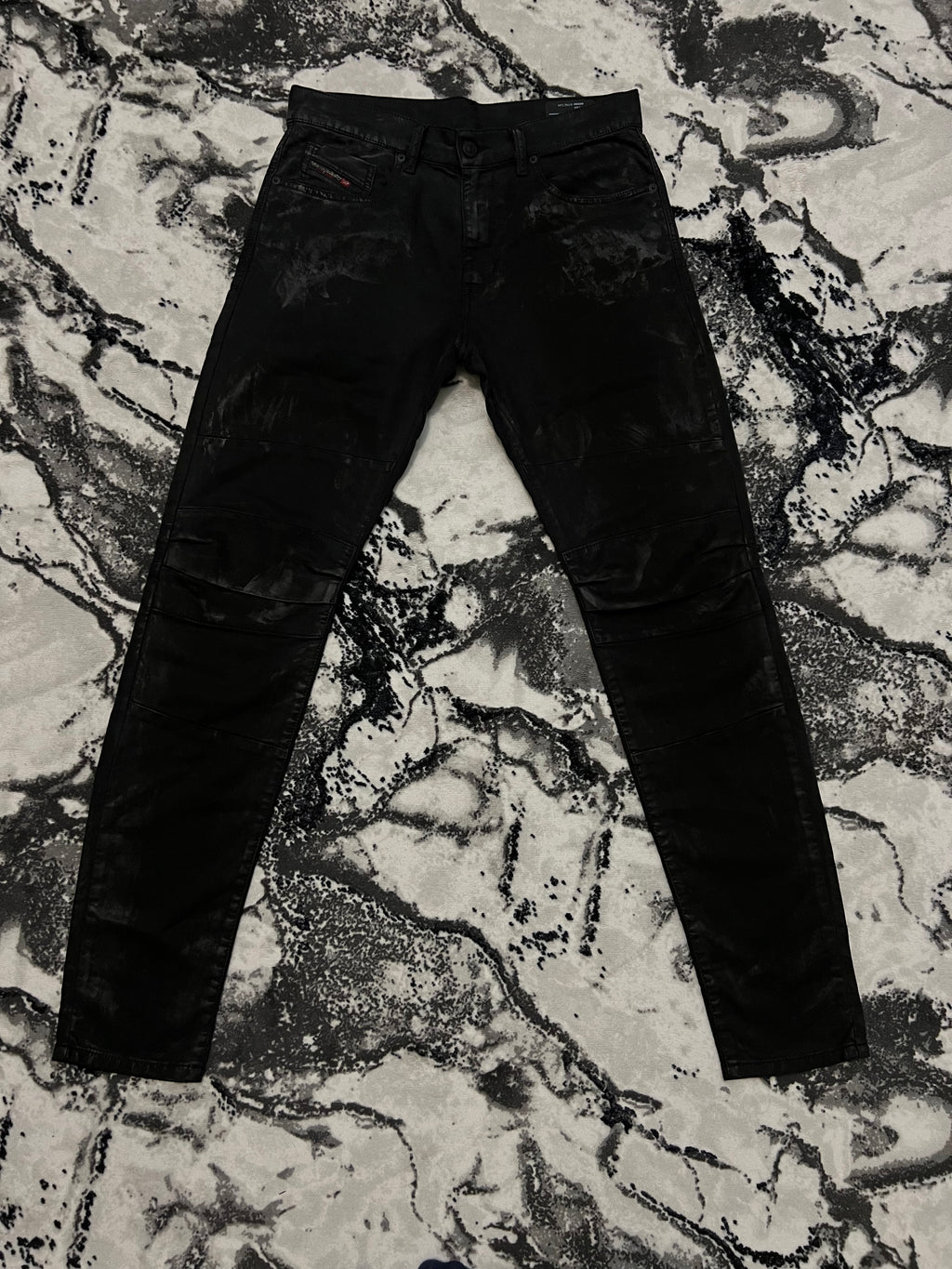 Diesel черни дънки с pattern и с дупки на колената