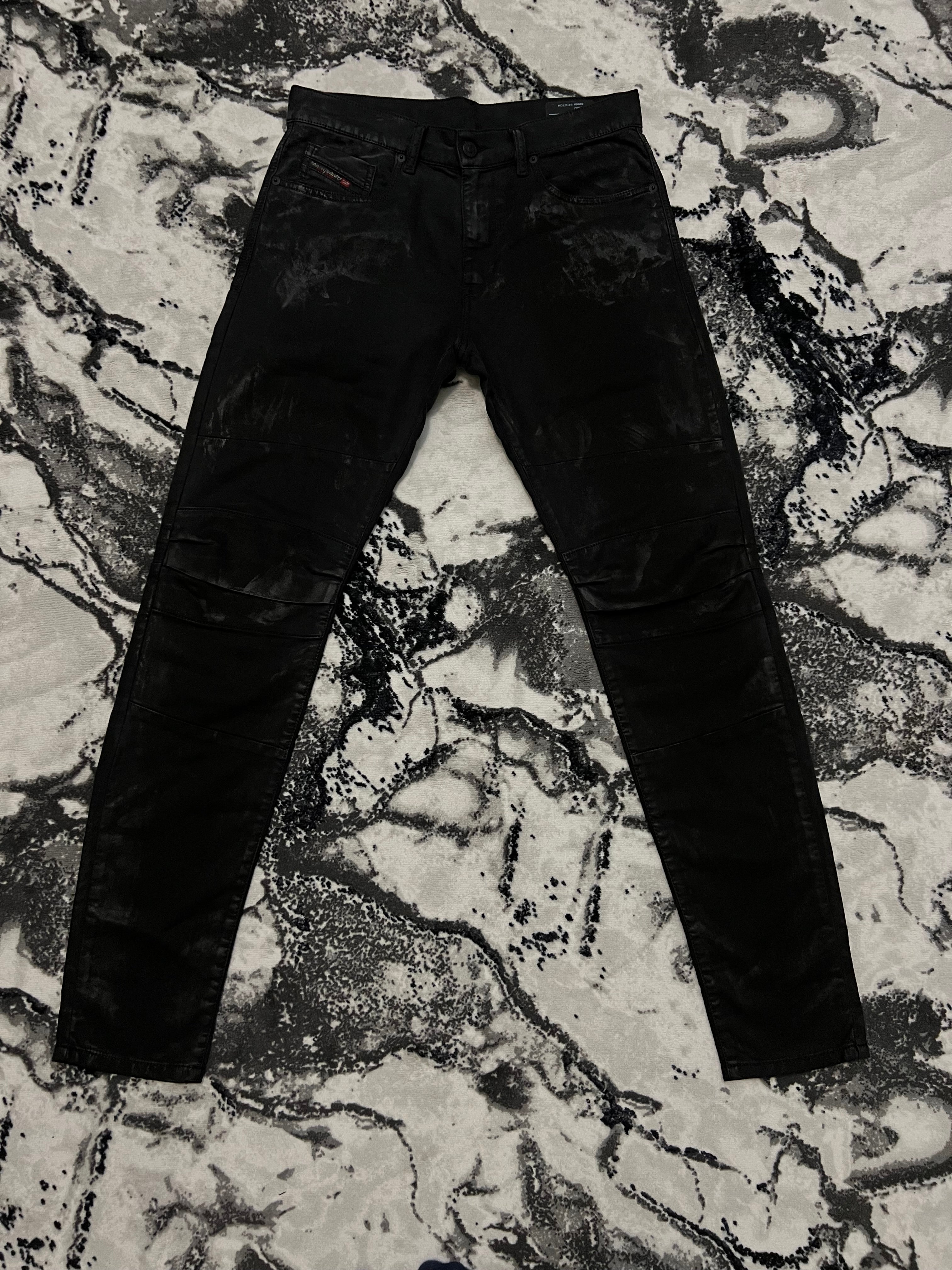 Diesel черни дънки с pattern и с дупки на колената