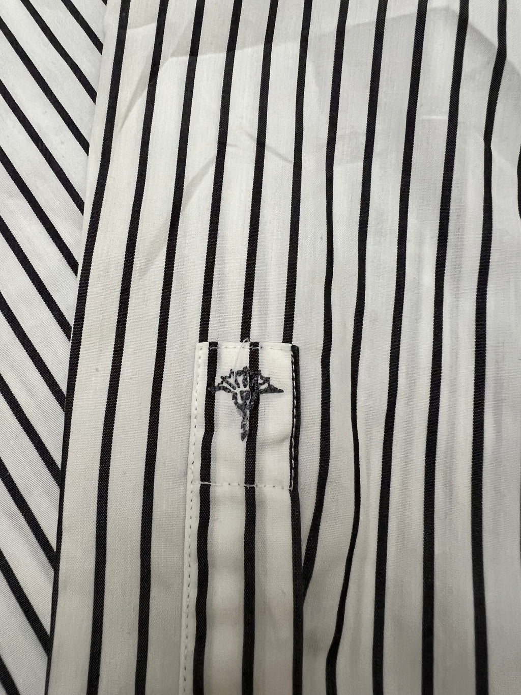 Joop бяла раирана риза с черни раета