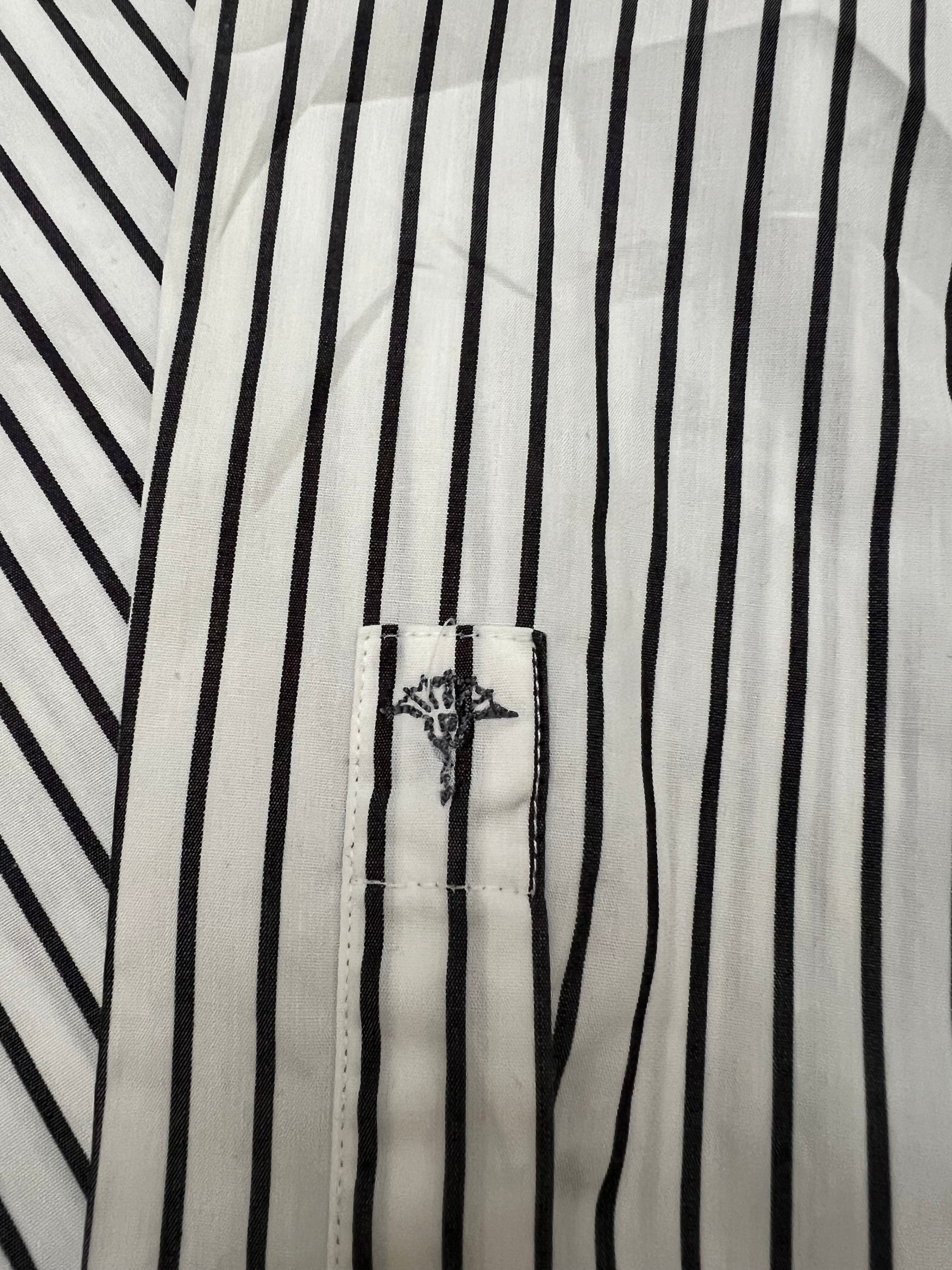 Joop бяла раирана риза с черни раета