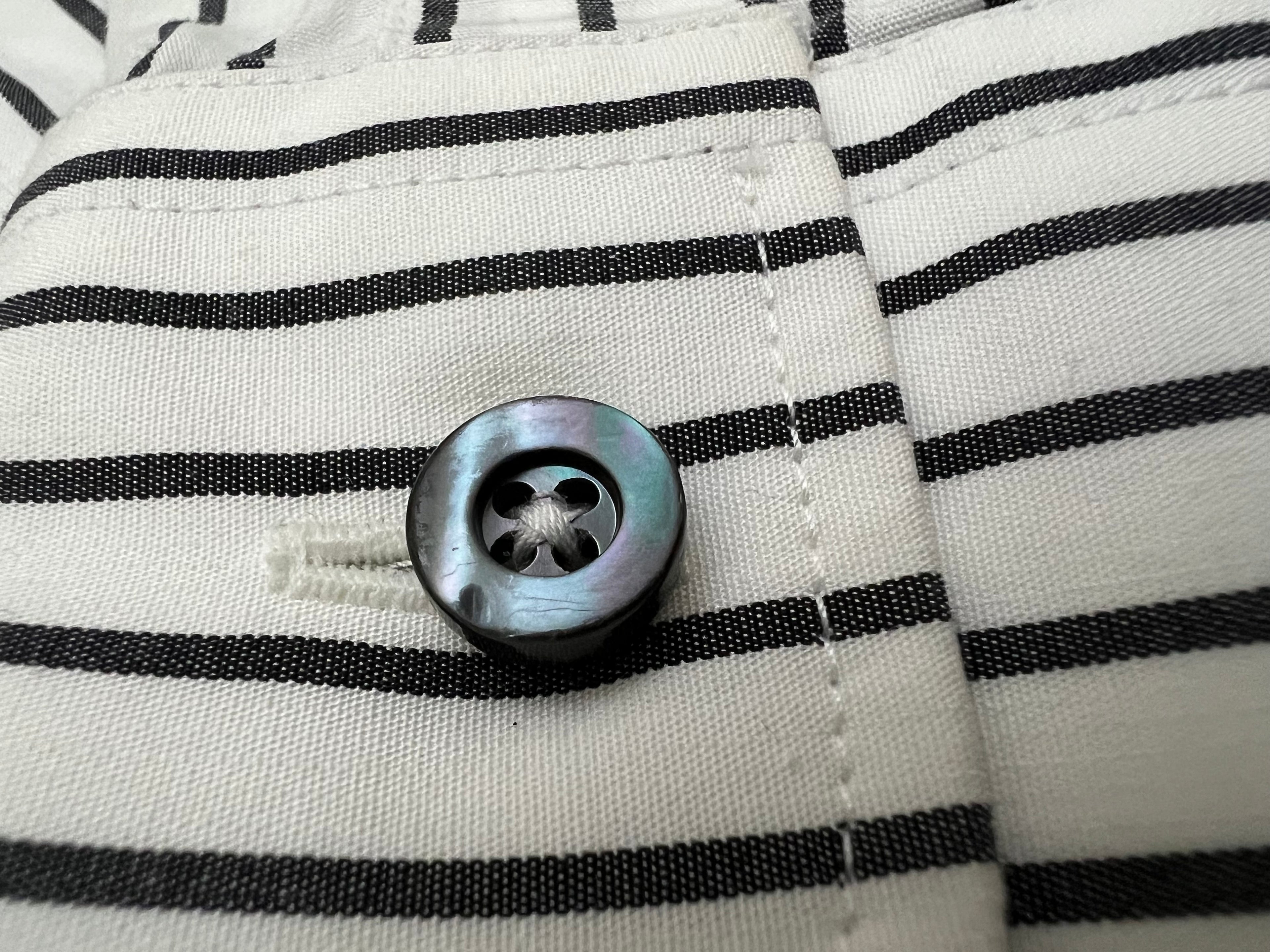 Joop бяла раирана риза с черни раета