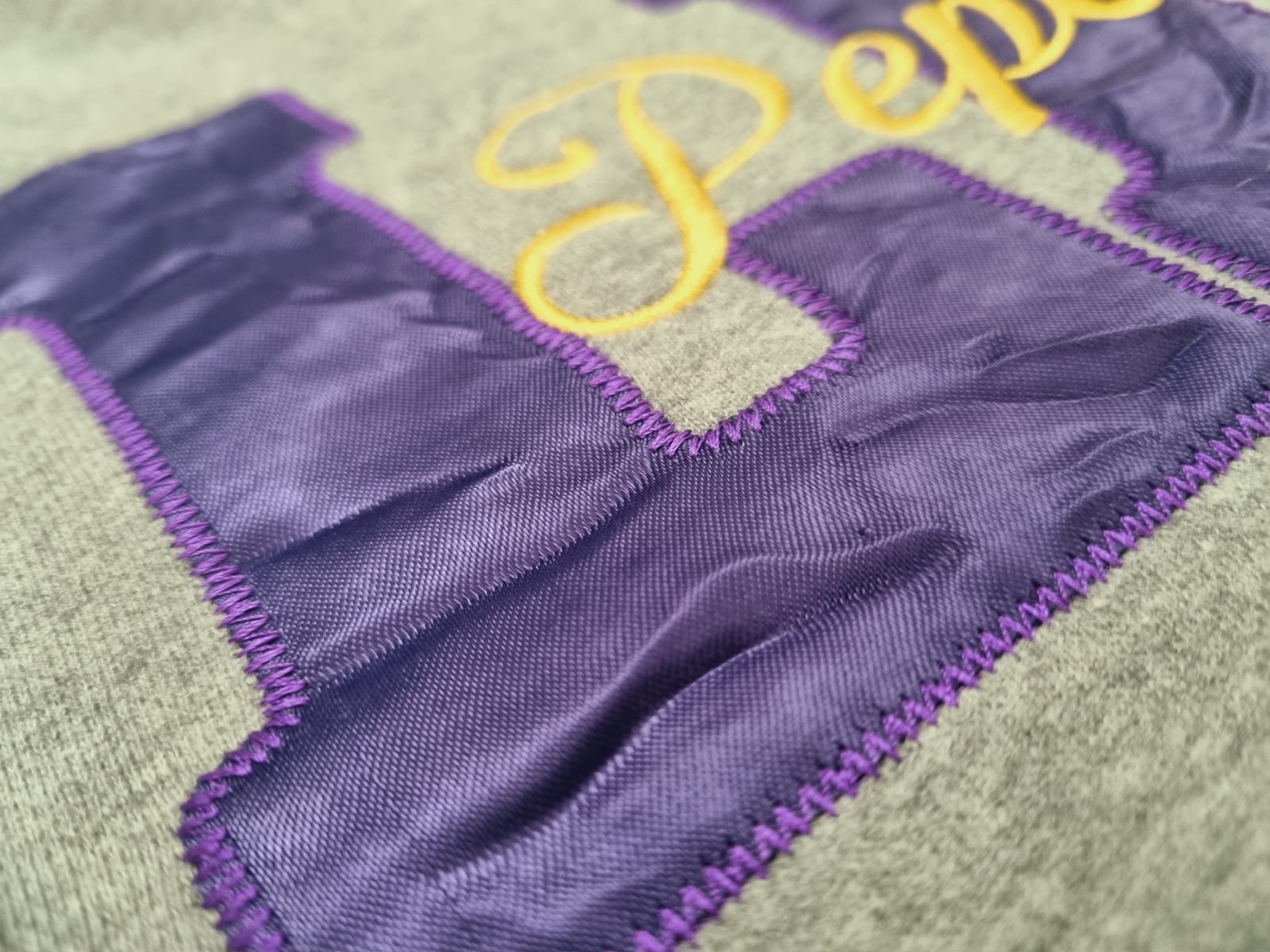 Pepe Jeans сив cropped суичър hoodie