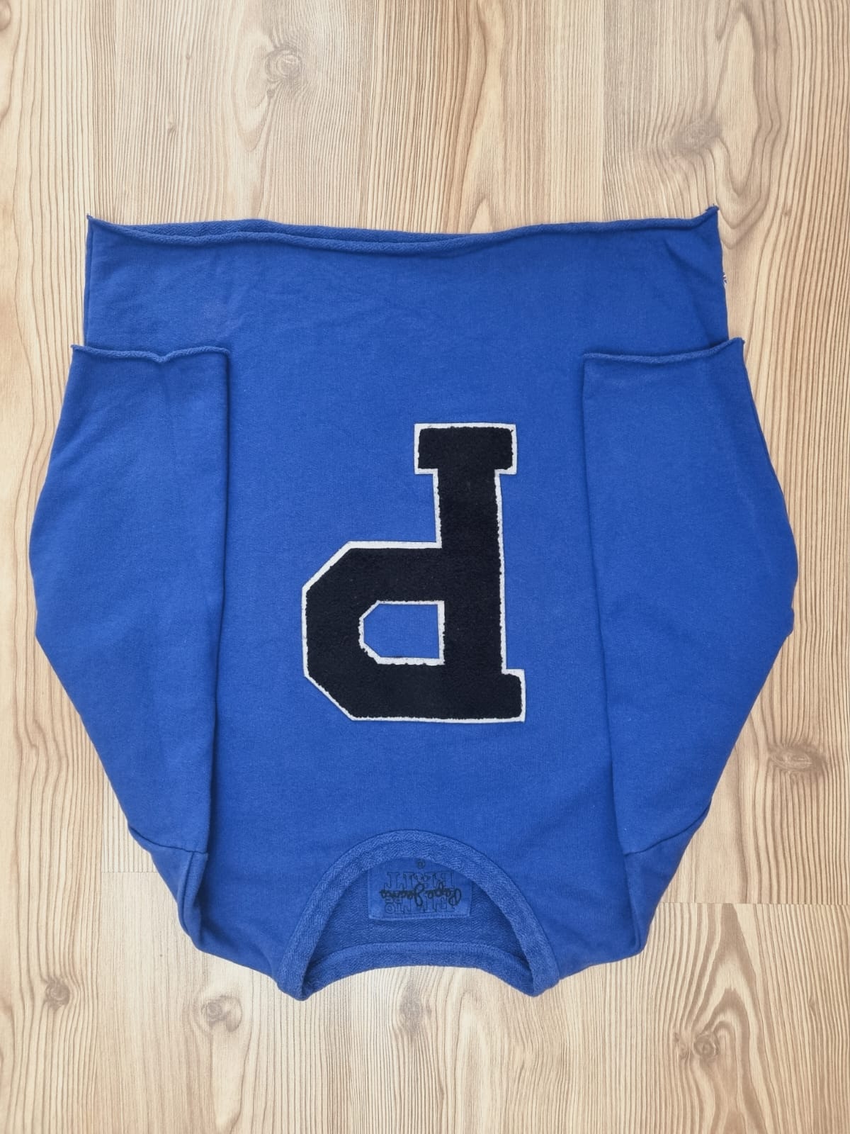 Pepe Jeans синя блуза с черно плюшено лого