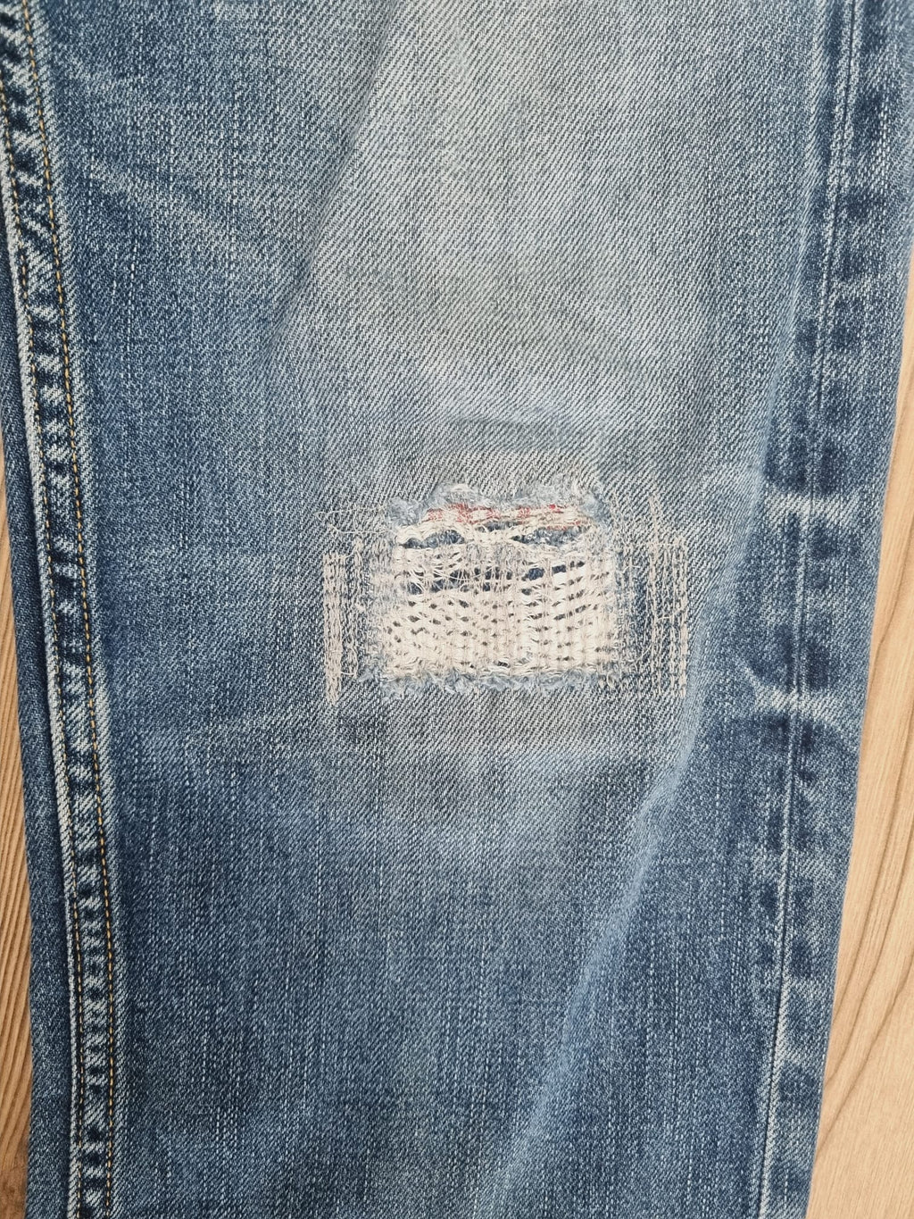 Replay светлосини дънки с кръпки