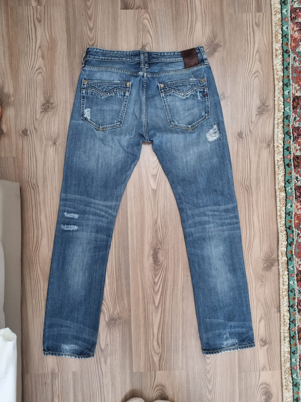 Replay светлосини дънки с кръпки