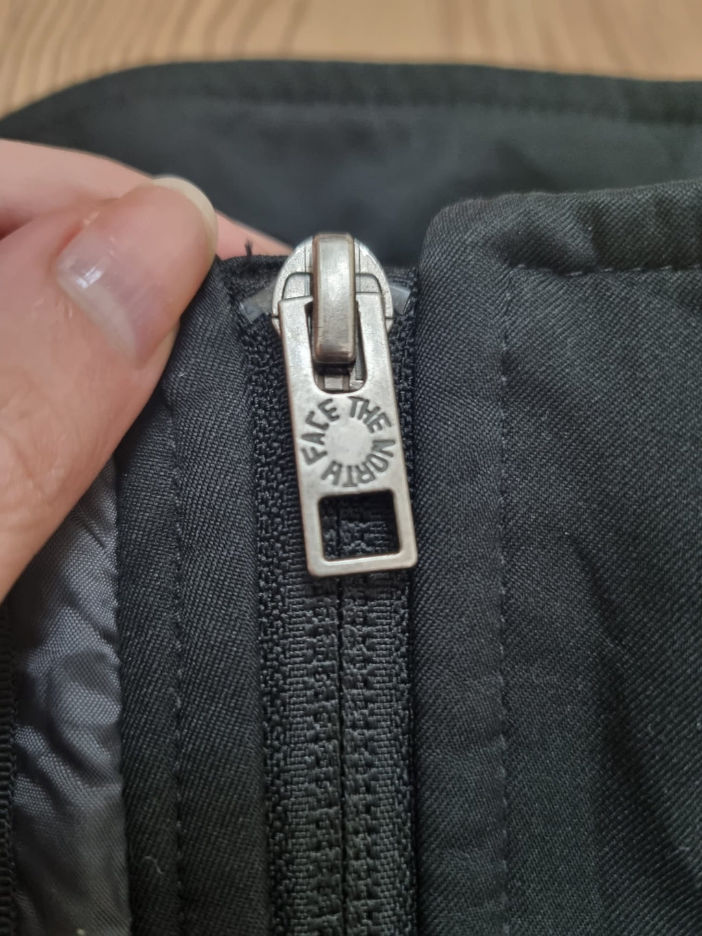 The North Face черно дамско тънко яке