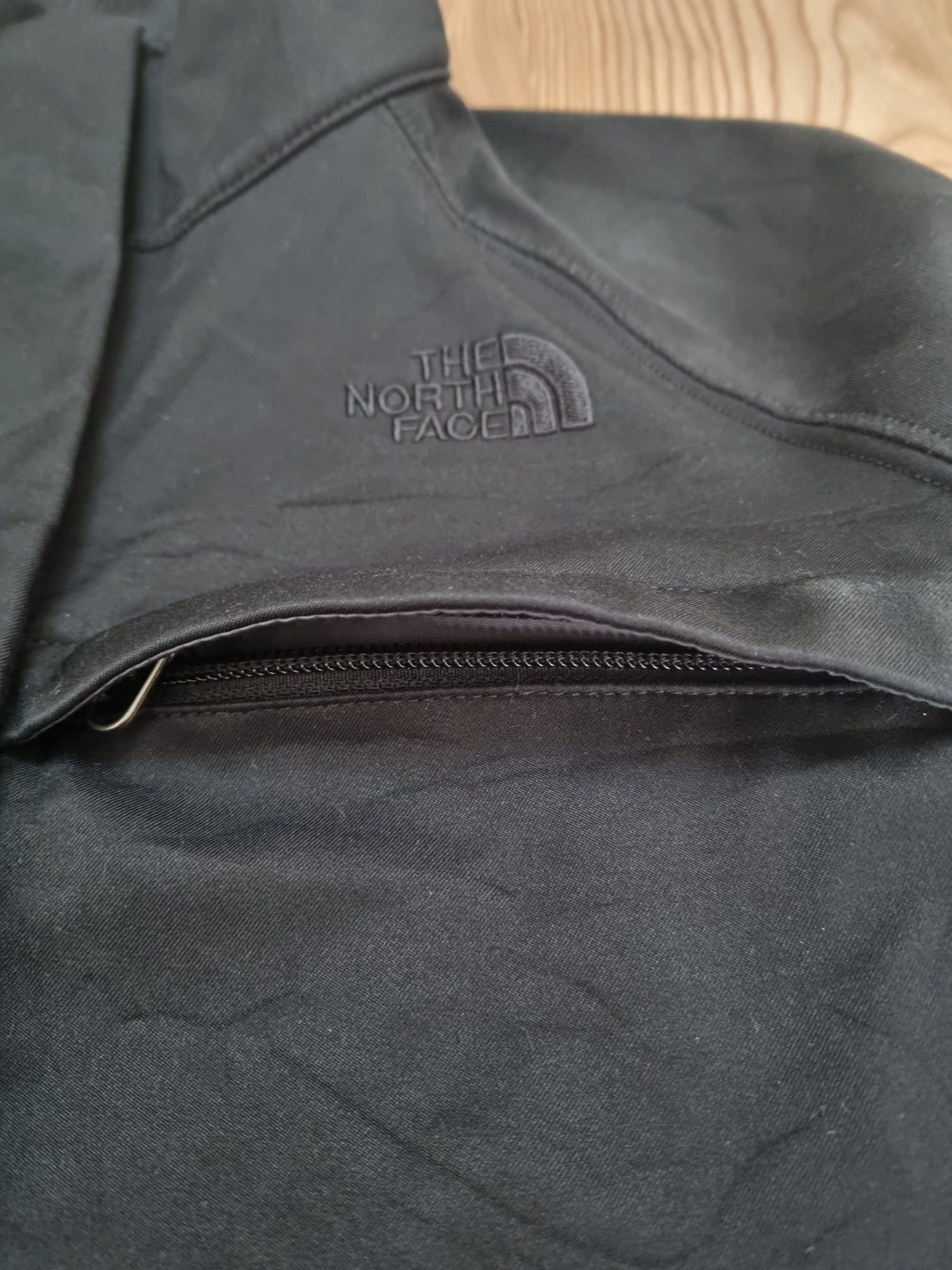 The North Face черно дамско тънко яке