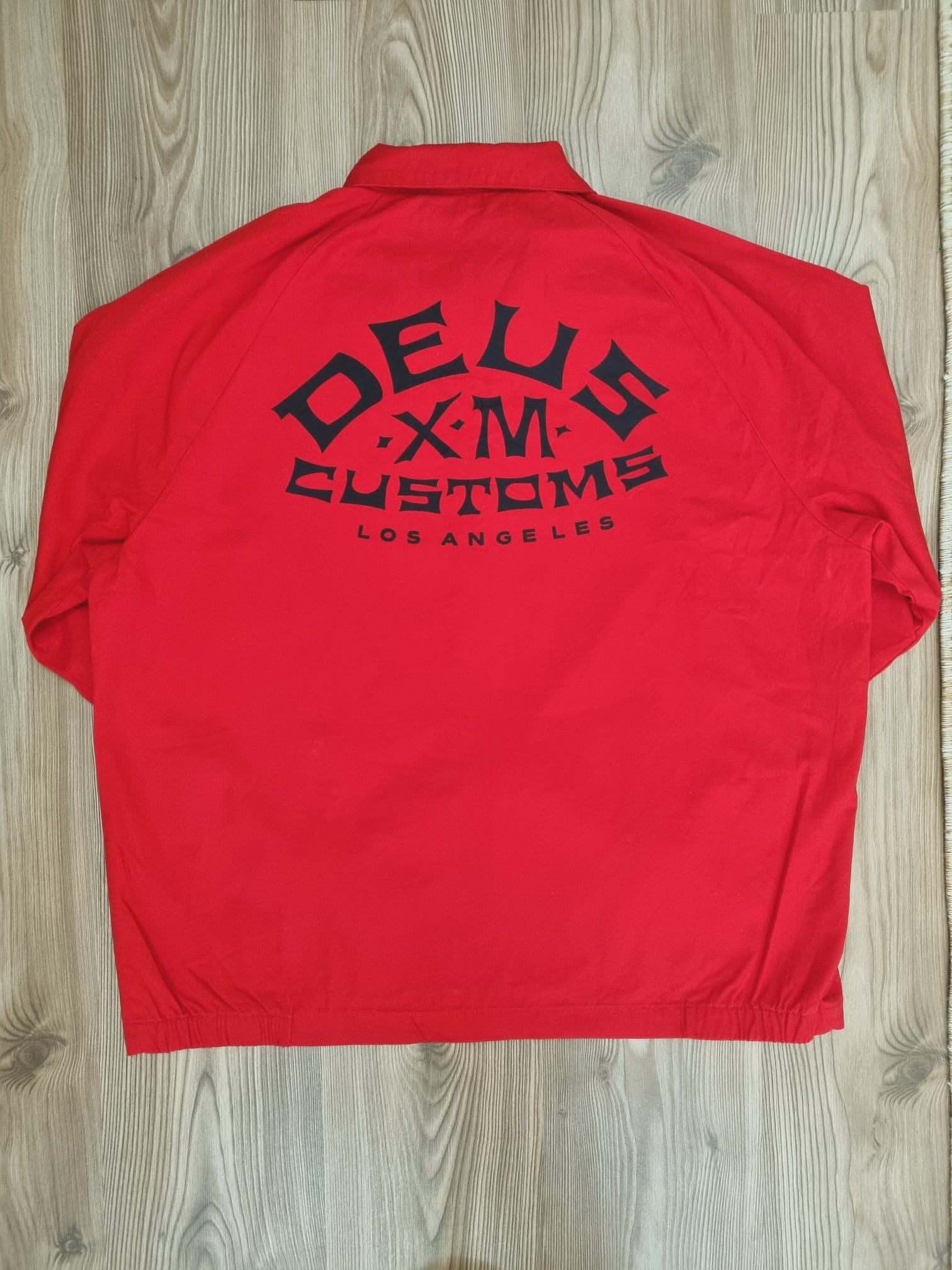 Deus Ex Machina червено яке