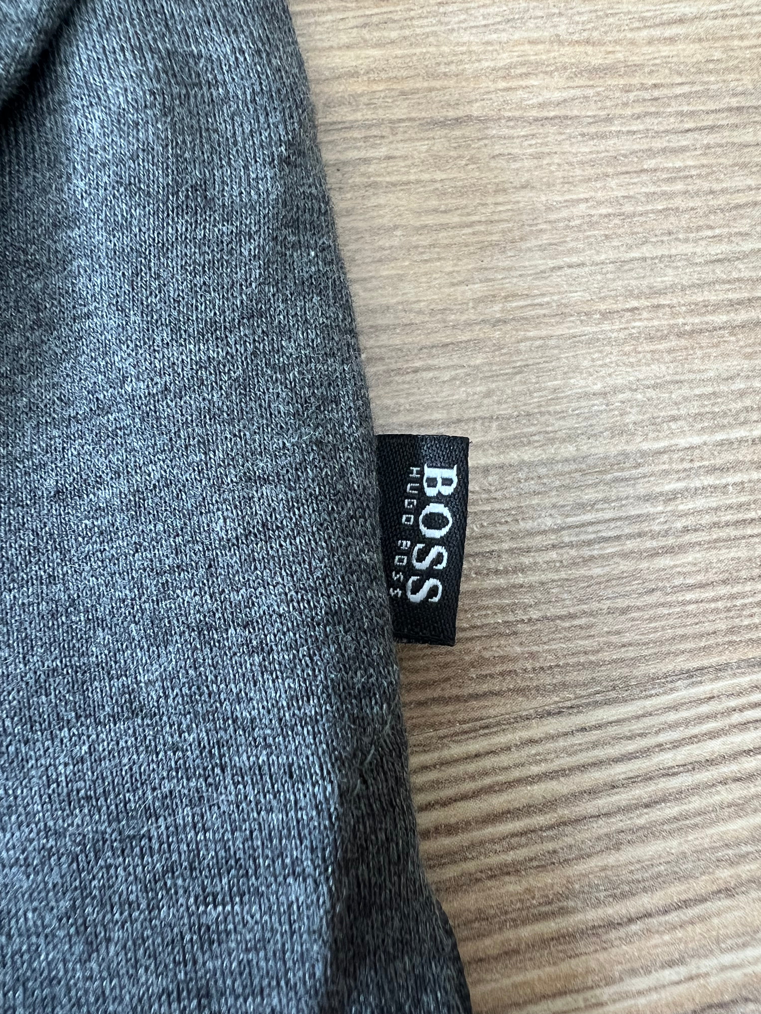 Hugo Boss сива блуза с яка