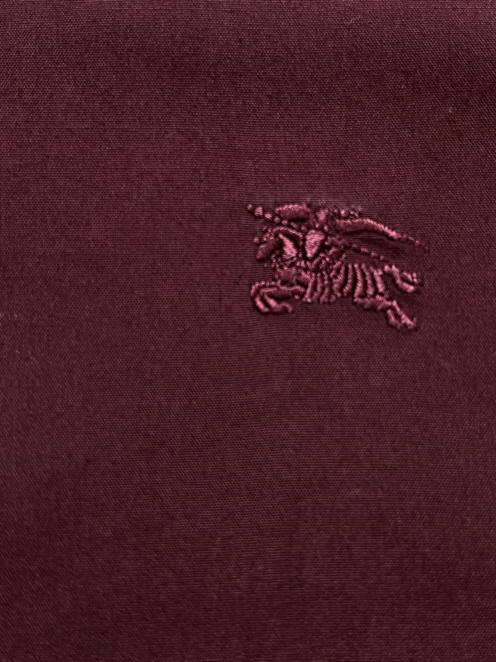 Burberry бордо риза с емблема на гърдите