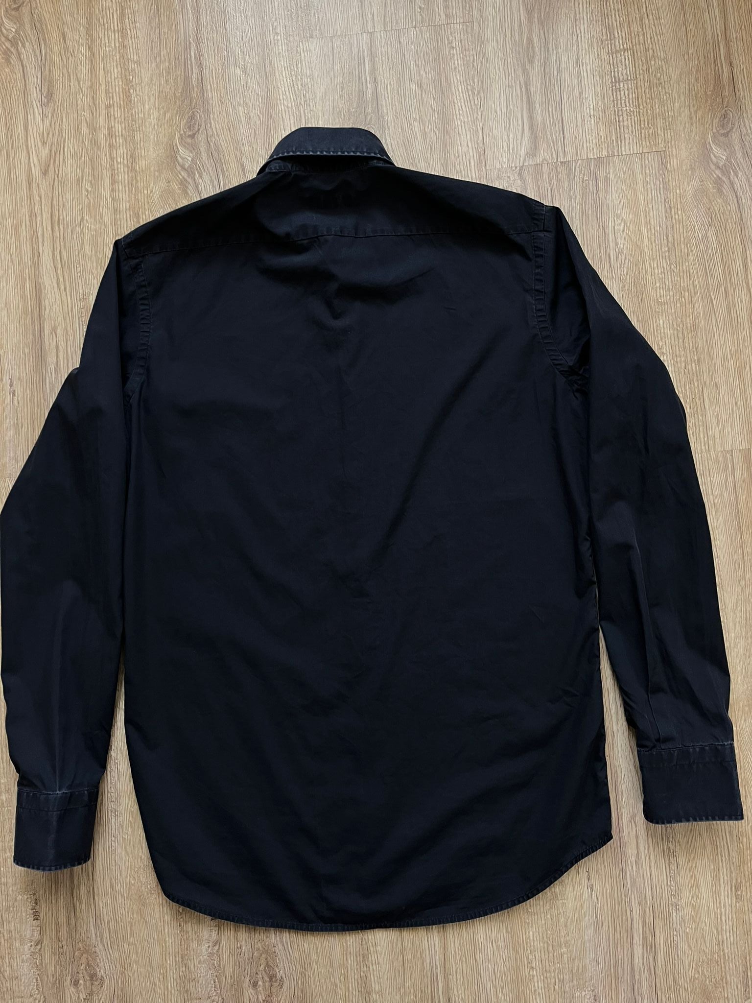 Hugo Boss чисто черна семпла риза