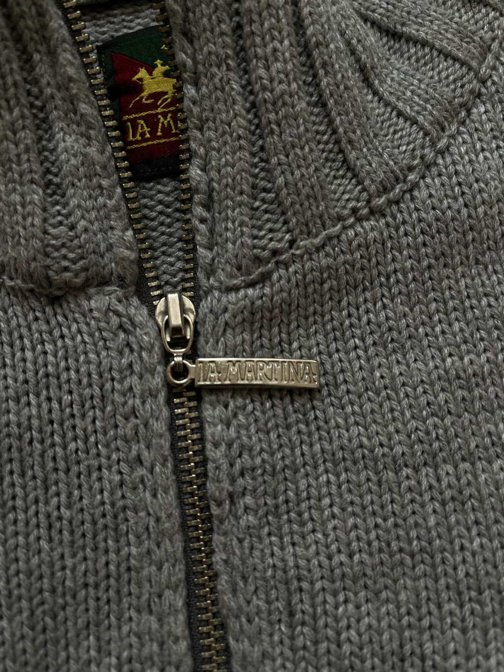 La Martina сив пуловер с цип и много детайли