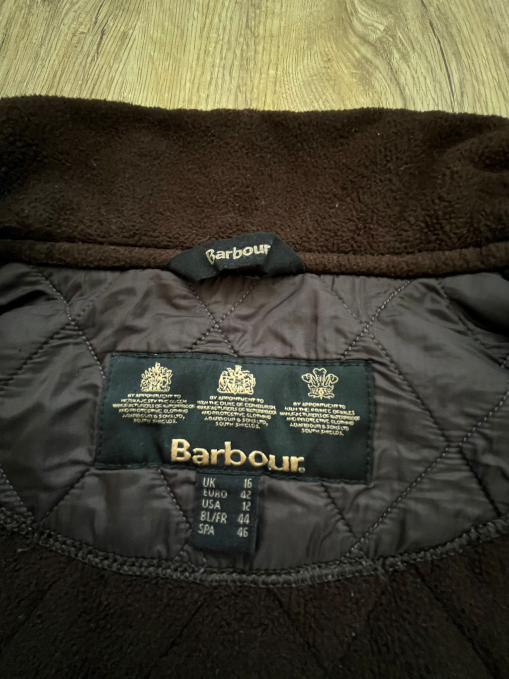 Barbour кафяво дамско ватирано яке с пухкава яка