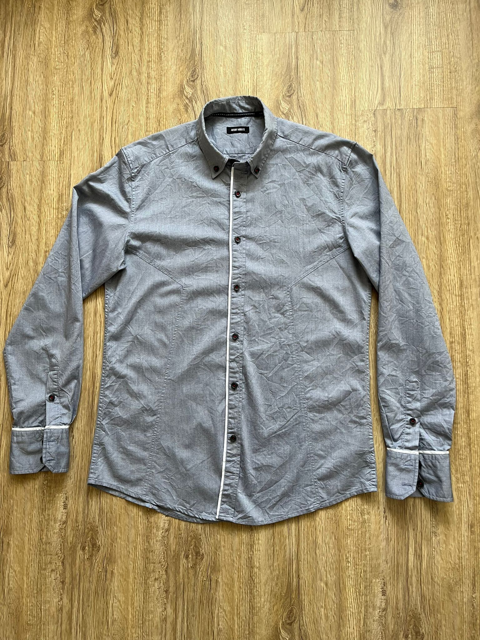 Antony Morato сива тениска червена бродерия на гърба