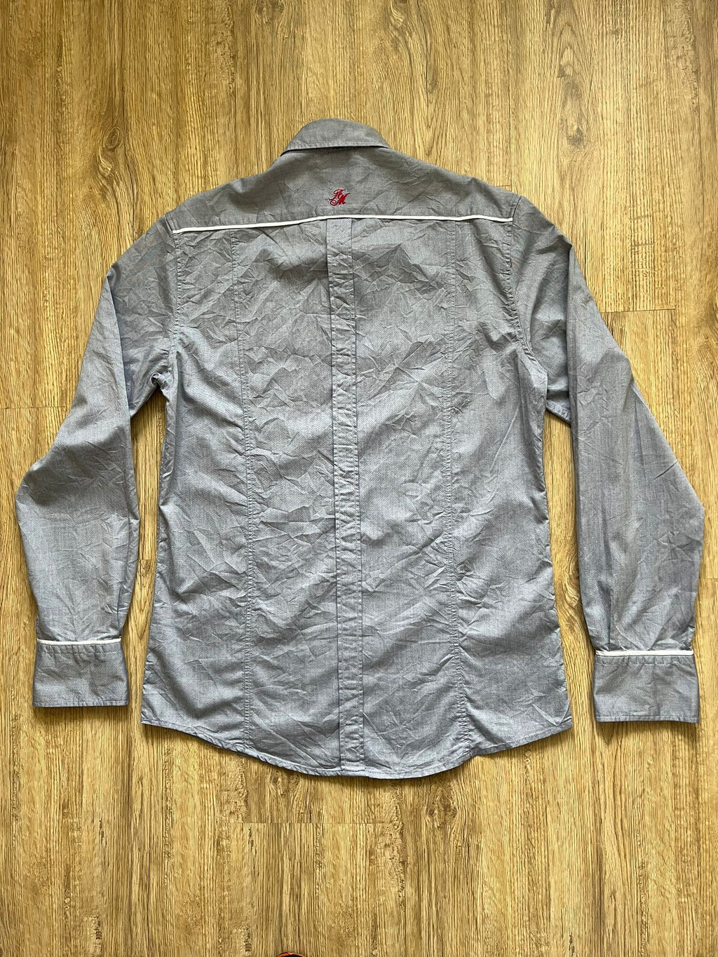 Antony Morato сива тениска червена бродерия на гърба