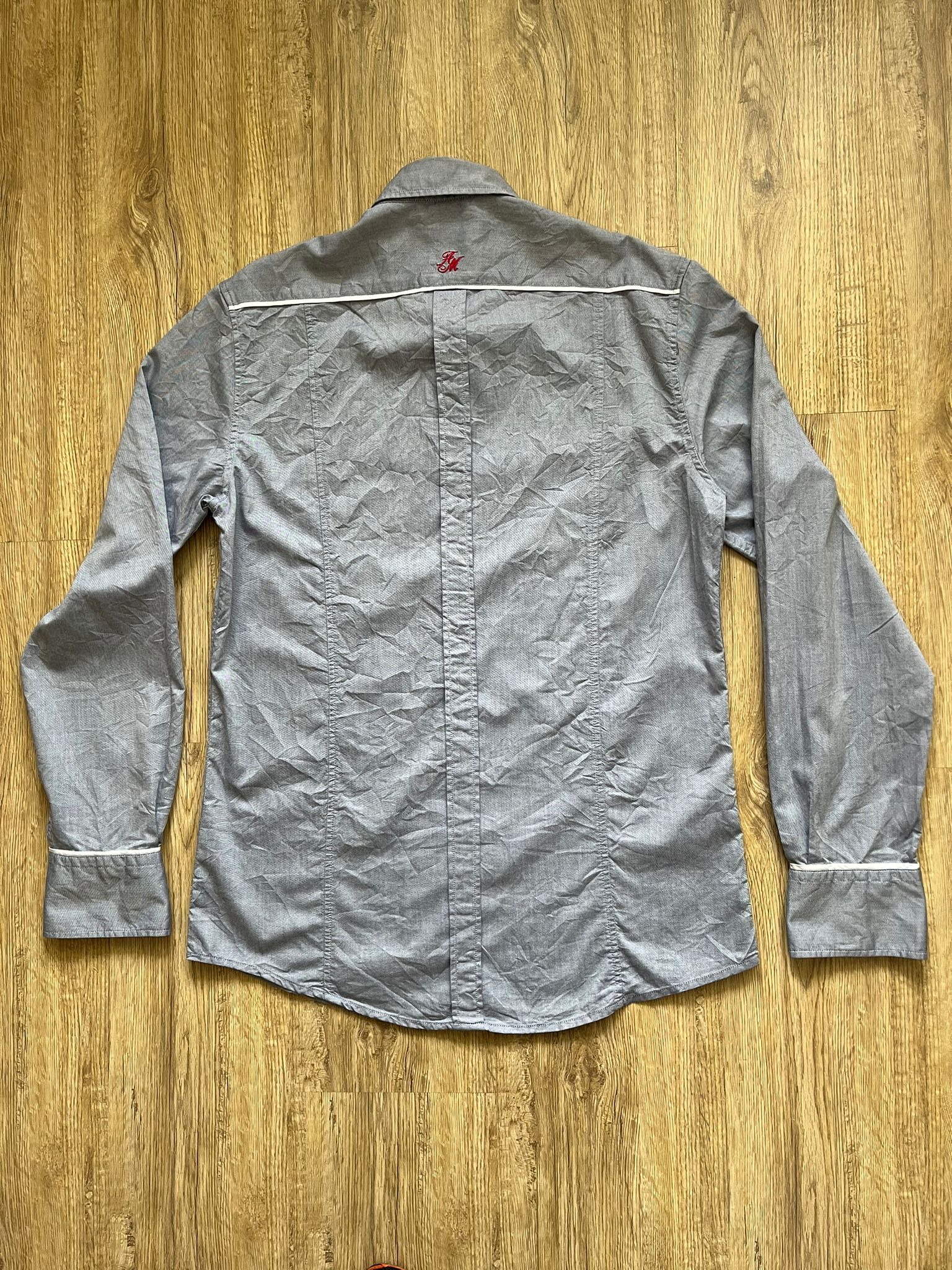 Antony Morato сива тениска червена бродерия на гърба