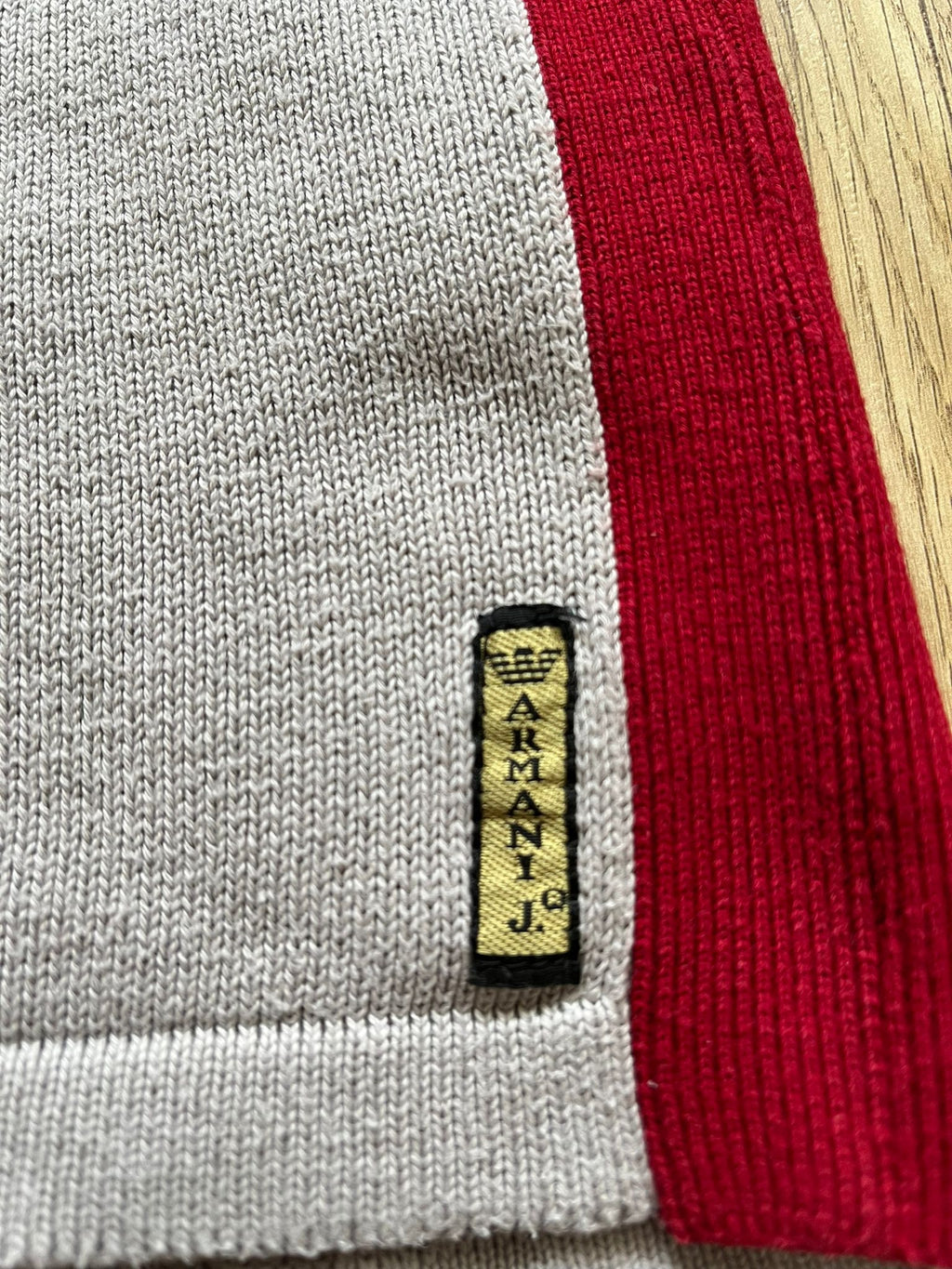 Armani Jeans сива блуза с червени ленти